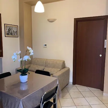 Alojamento de Acomodação e Pequeno-almoço Piazza Del Popolo *